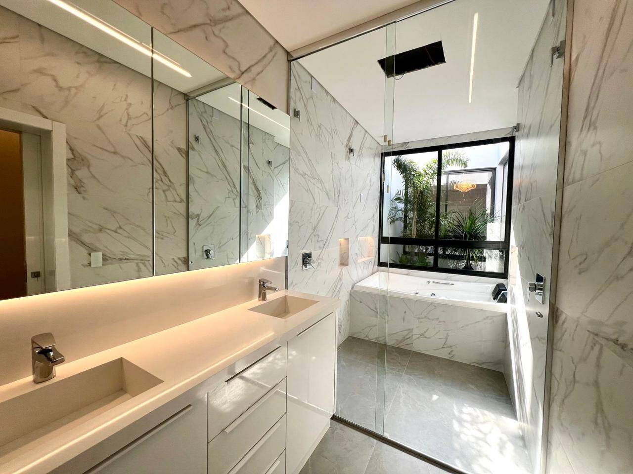Casa, 4 quartos, 285 m² - Foto 2