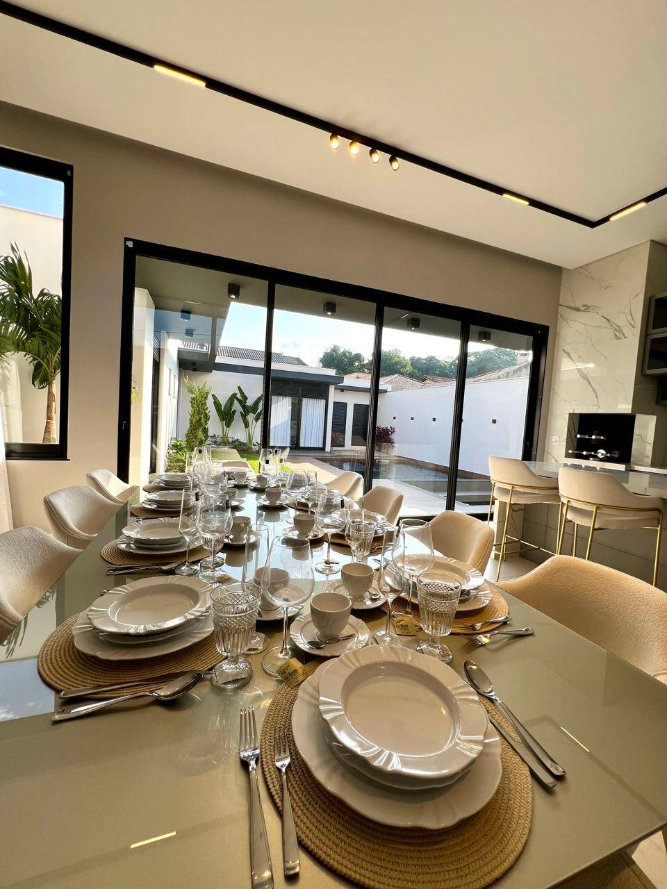 Casa, 4 quartos, 285 m² - Foto 10