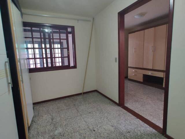 Casa para Venda em Joinville - 5