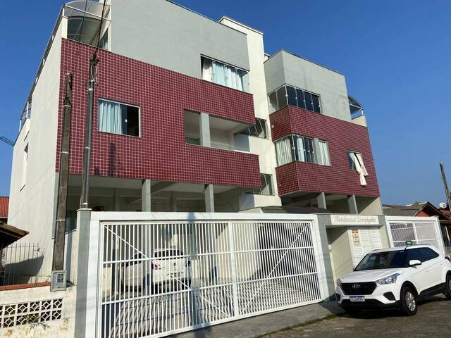 #81 - Apartamento para Venda em Penha - SC
